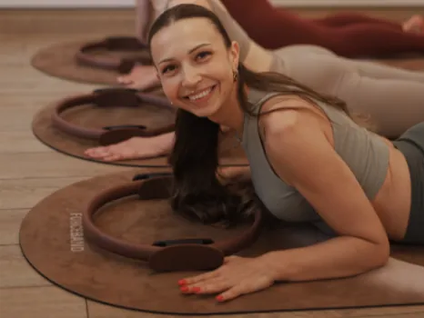 Yoga dla początkujących – zajęcia w Aura Centrum Ruchu, Łódź